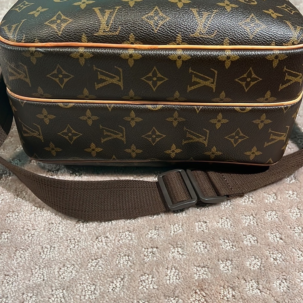 Louis Vuitton Reporter Pm Shoulder - Picture 4 of 6
